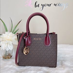 Michael Kors Medium Mercer Messenger‎ Crossbody Bag